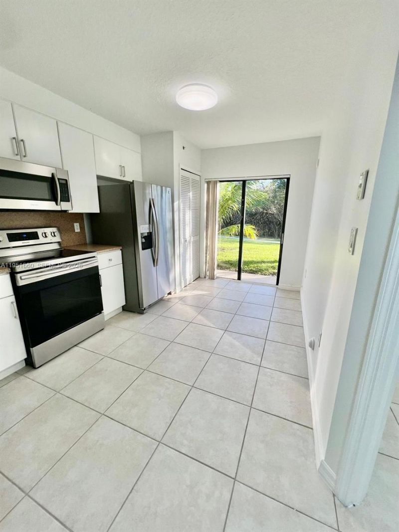 22621 SW 88th Pl, Unit 105-8, Cutler Bay, FL 33190 Photo