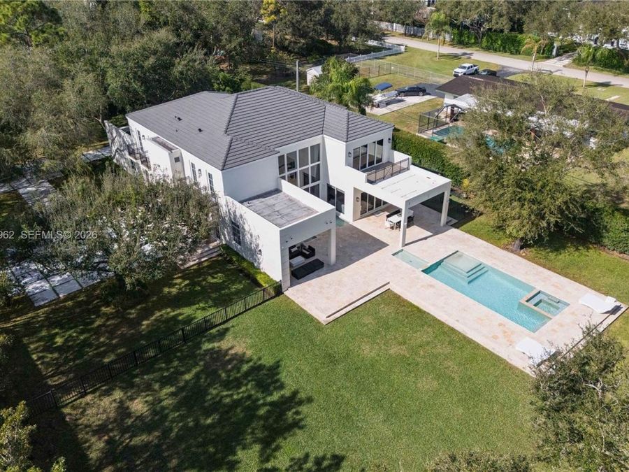 Property Image 50