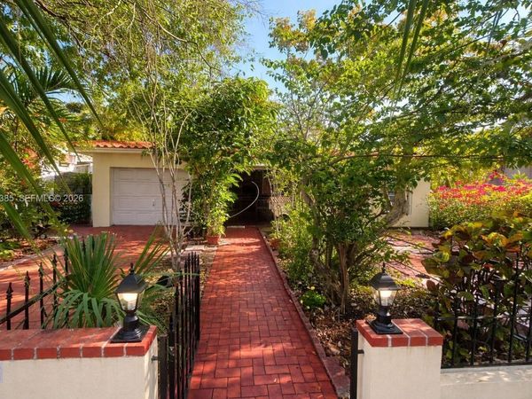 1712 SW 13th St, Miami, FL 33145