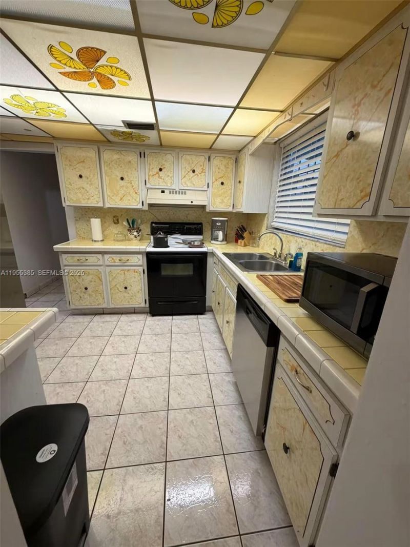 1712 SW 13th St, Miami, FL 33145 Photo