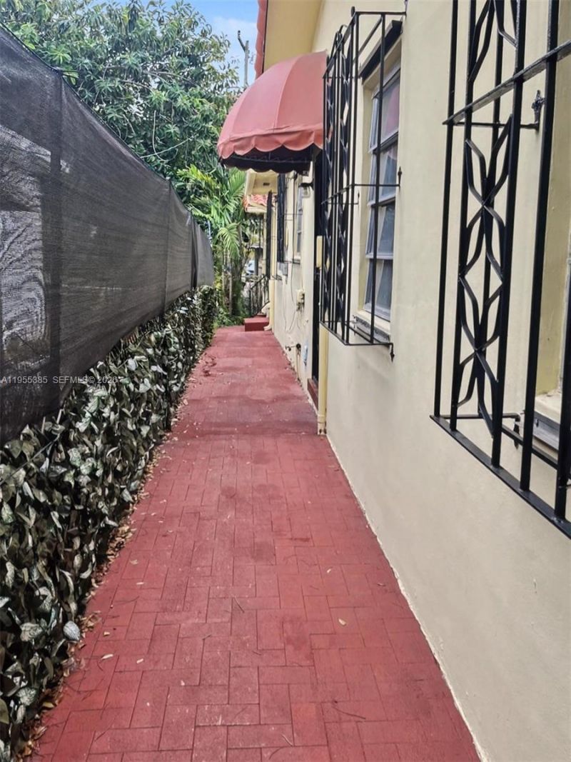 1712 SW 13th St, Miami, FL 33145 Photo