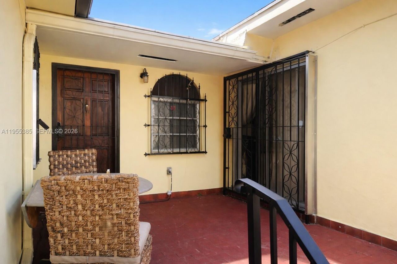 1712 SW 13th St, Miami, FL 33145 Photo