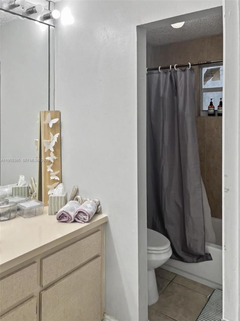 1712 SW 13th St, Miami, FL 33145 Photo