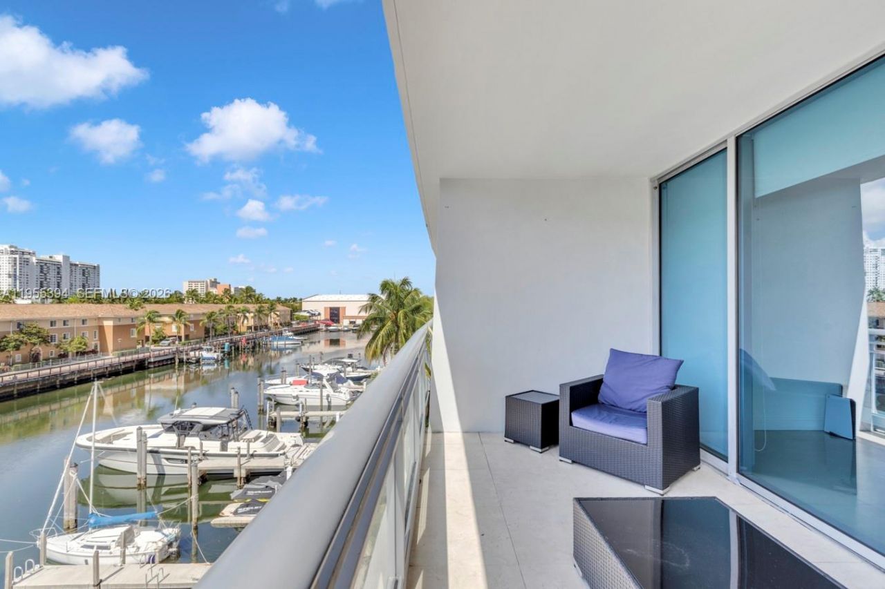 2950 NE 188th St, Unit 315, Aventura, FL 33180 Photo