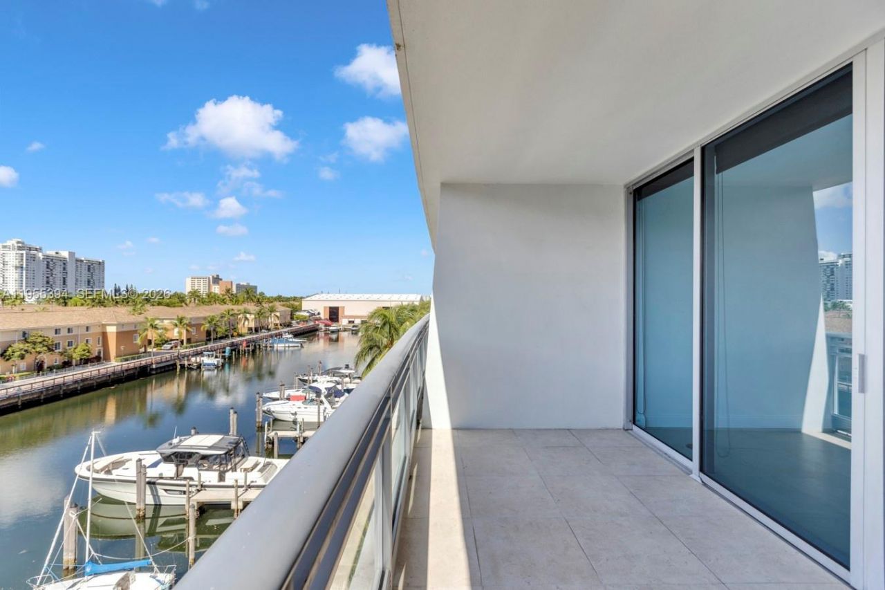 2950 NE 188th St, Unit 315, Aventura, FL 33180 Photo