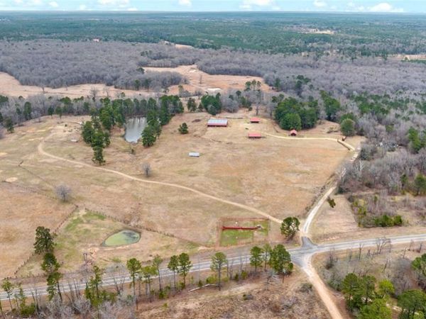 170 CR 2180, Clarksville, TX 75421