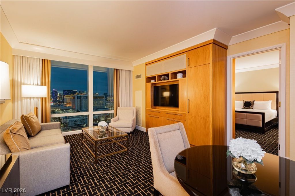 2000 Fashion Show Drive, Las Vegas, NV 89109