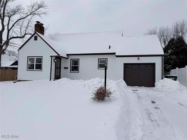 1615 Fairview Place, Alliance, OH 44601