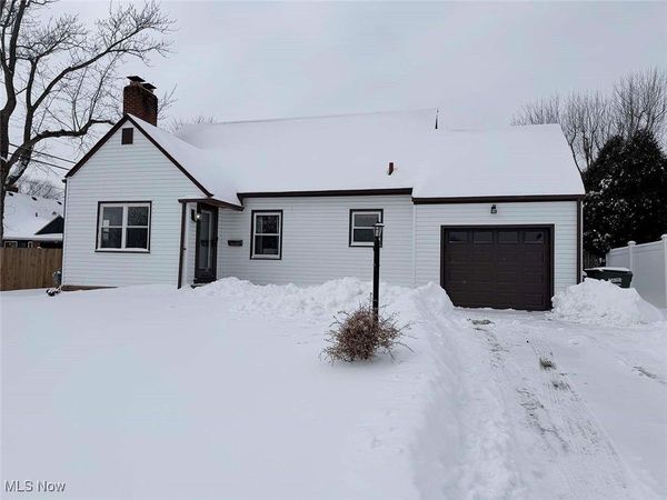 1615 Fairview Place, Alliance, OH 44601