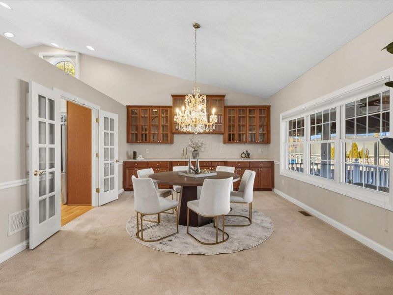 45 E California Avenue, Columbus, OH 43202 Photo 12