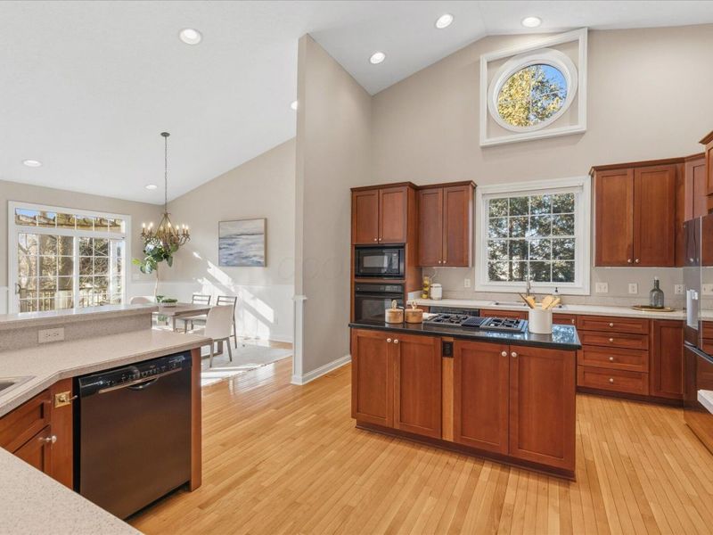 45 E California Avenue, Columbus, OH 43202 Photo 16