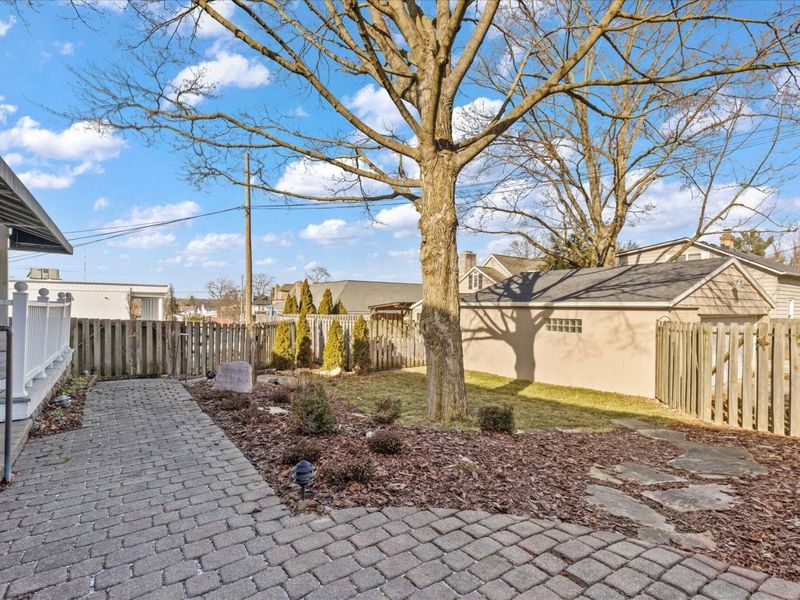 45 E California Avenue, Columbus, OH 43202 Photo 6