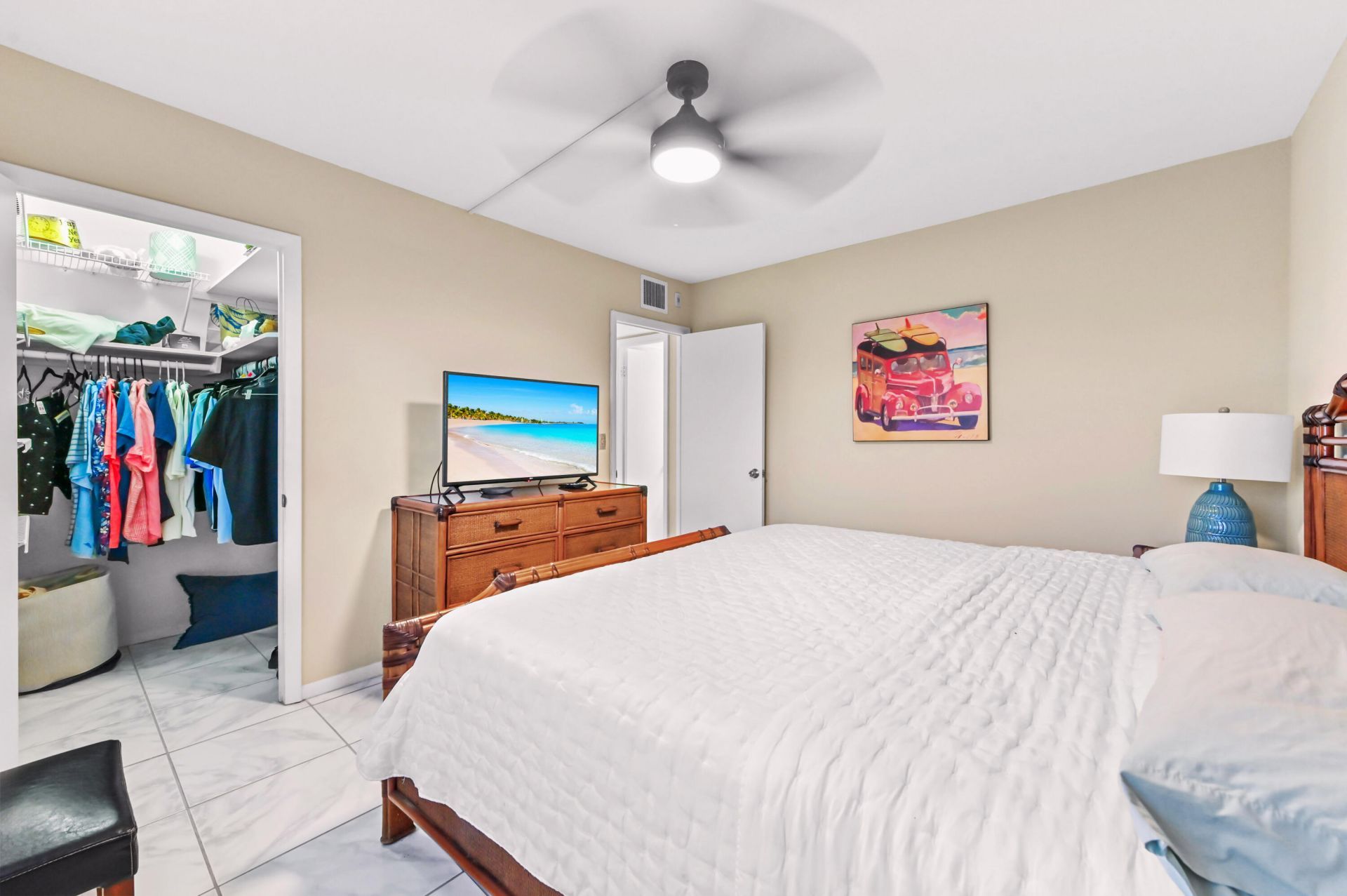 390 N Federal Highway, Unit 202, Deerfield Beach, FL 33441 Photo