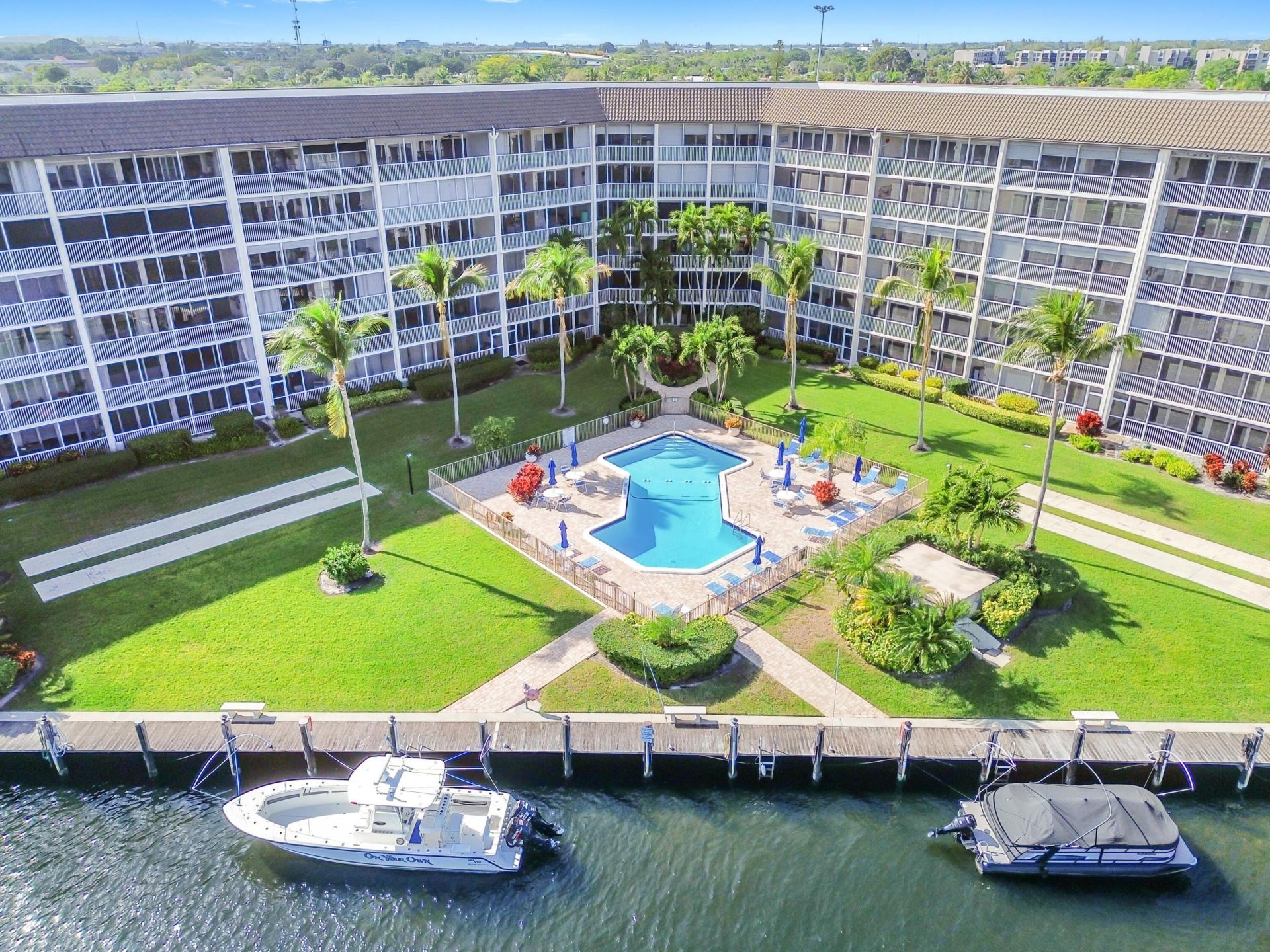 390 N Federal Highway, Unit 202, Deerfield Beach, FL 33441 Photo