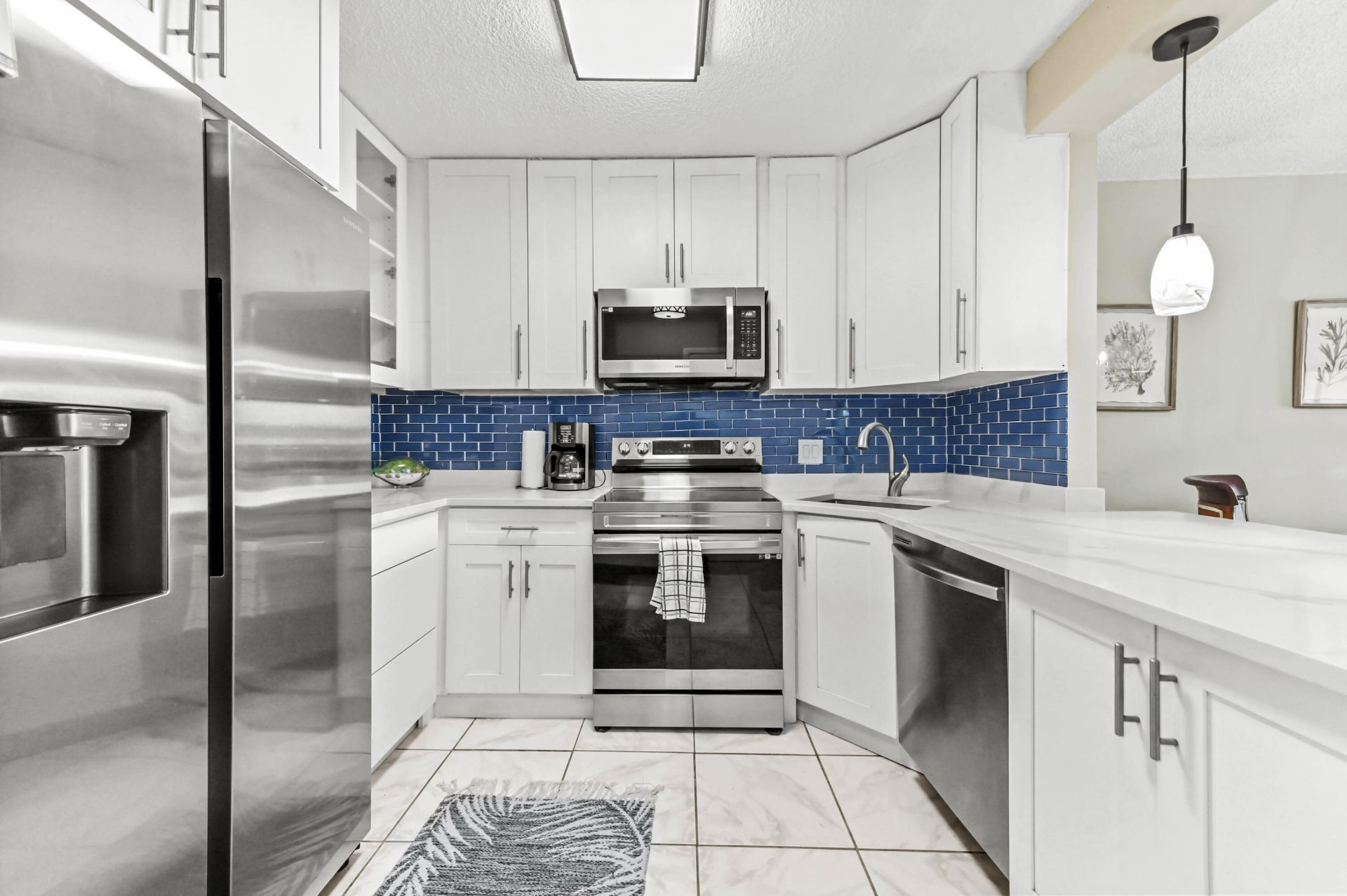 390 N Federal Highway, Unit 202, Deerfield Beach, FL 33441 Photo