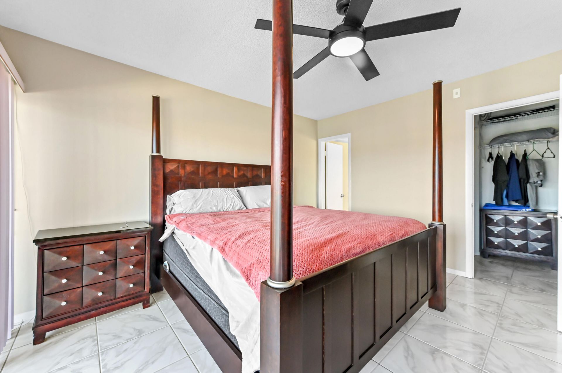 390 N Federal Highway, Unit 202, Deerfield Beach, FL 33441 Photo