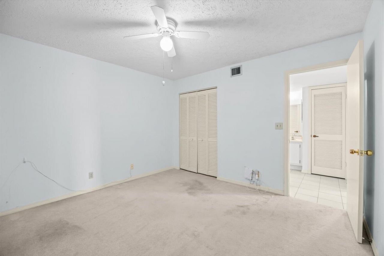 806 SE Central Parkway, Unit 6, Stuart, FL 34994 Photo