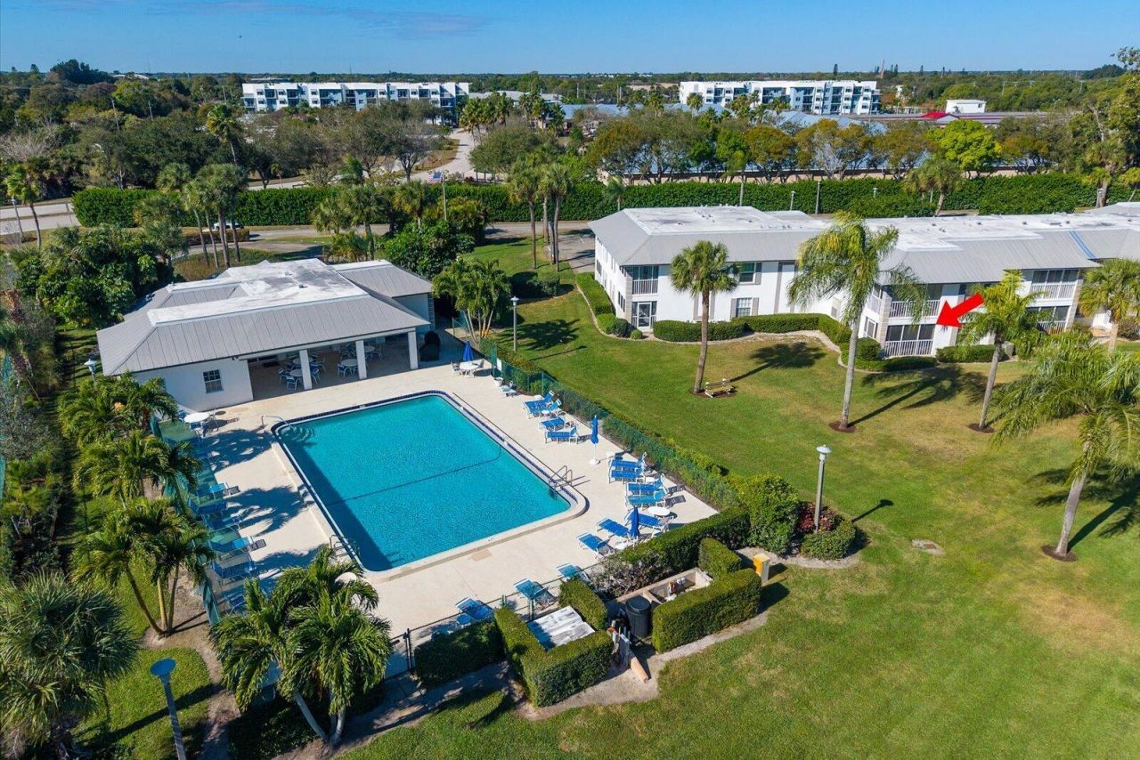 806 SE Central Parkway, Unit 6, Stuart, FL 34994 Photo