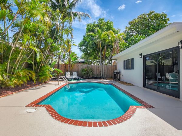 705 Colonial Road, West Palm Beach, FL 33405