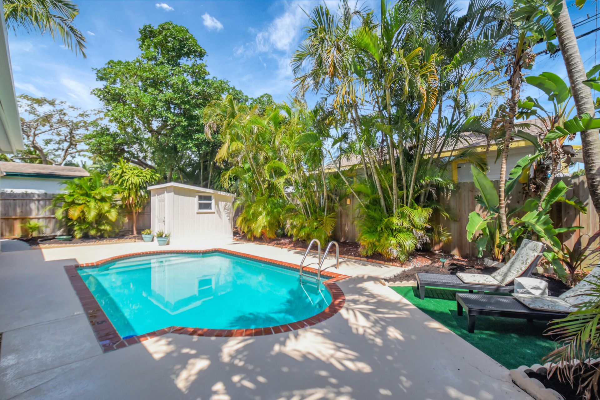 705 Colonial Road, West Palm Beach, FL 33405 Photo