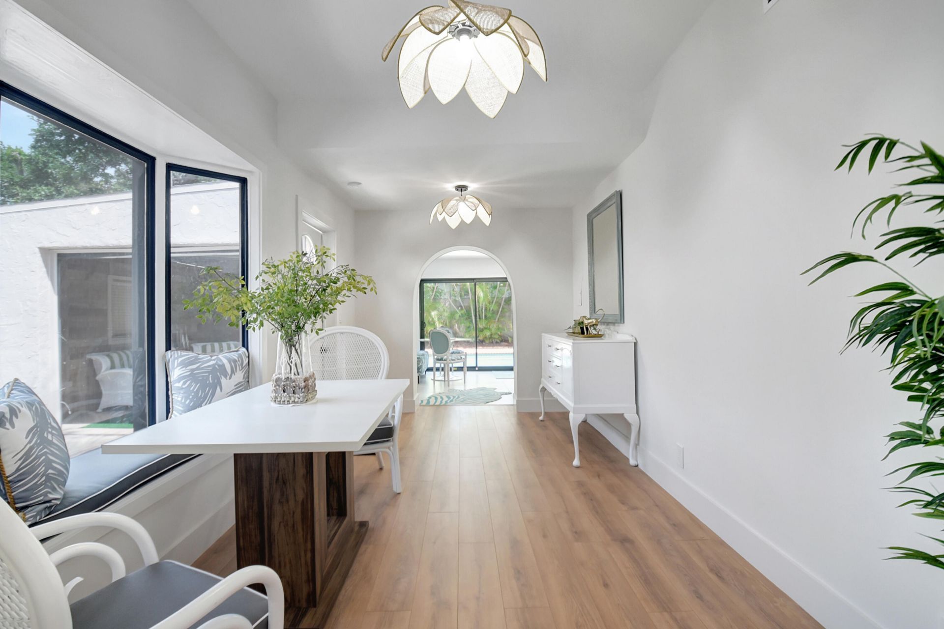 705 Colonial Road, West Palm Beach, FL 33405 Photo