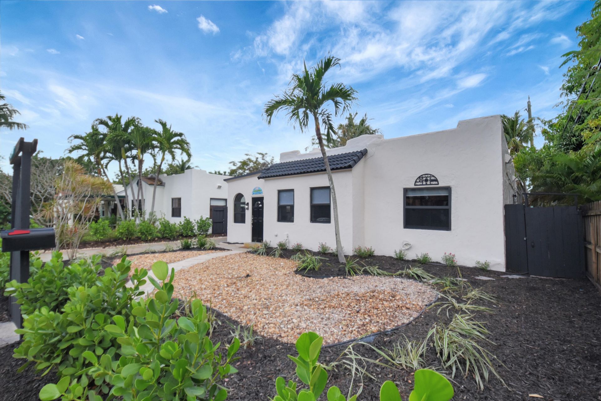 705 Colonial Road, West Palm Beach, FL 33405 Photo