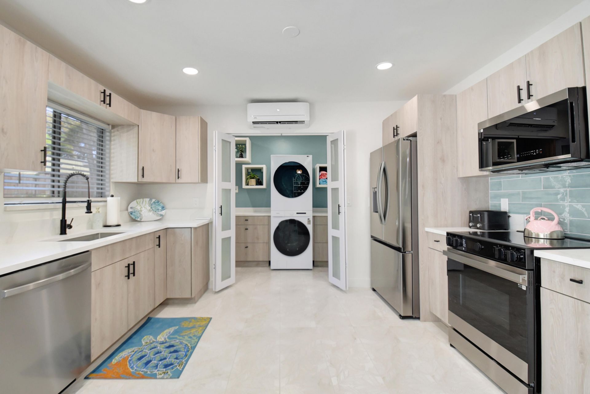 705 Colonial Road, West Palm Beach, FL 33405 Photo