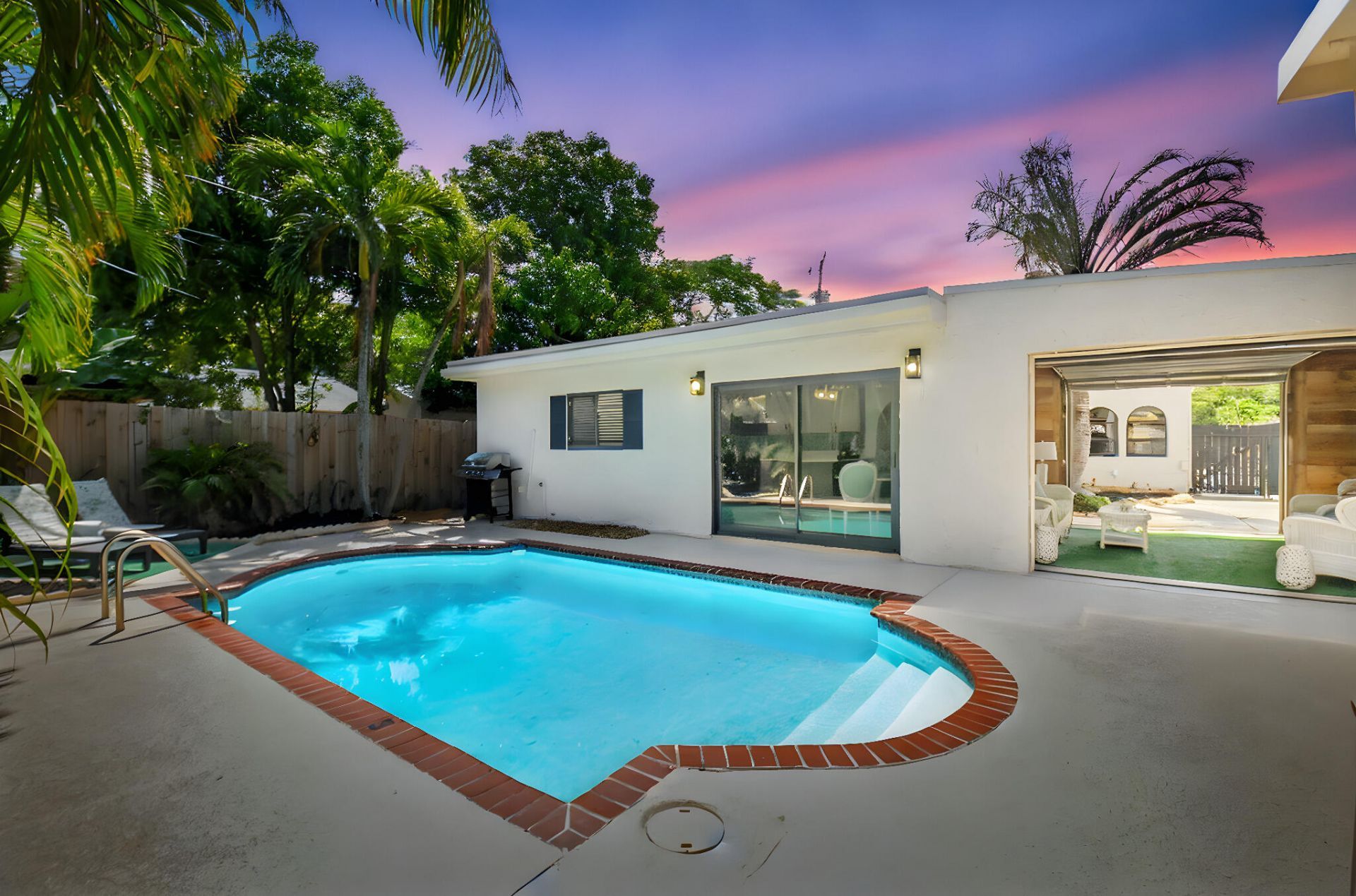 705 Colonial Road, West Palm Beach, FL 33405 Photo