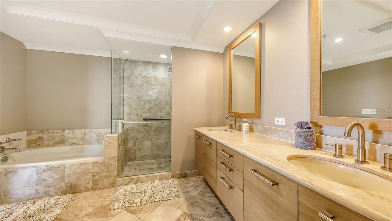 1350 Main Street, Unit 712, Sarasota, FL 34236 Photo