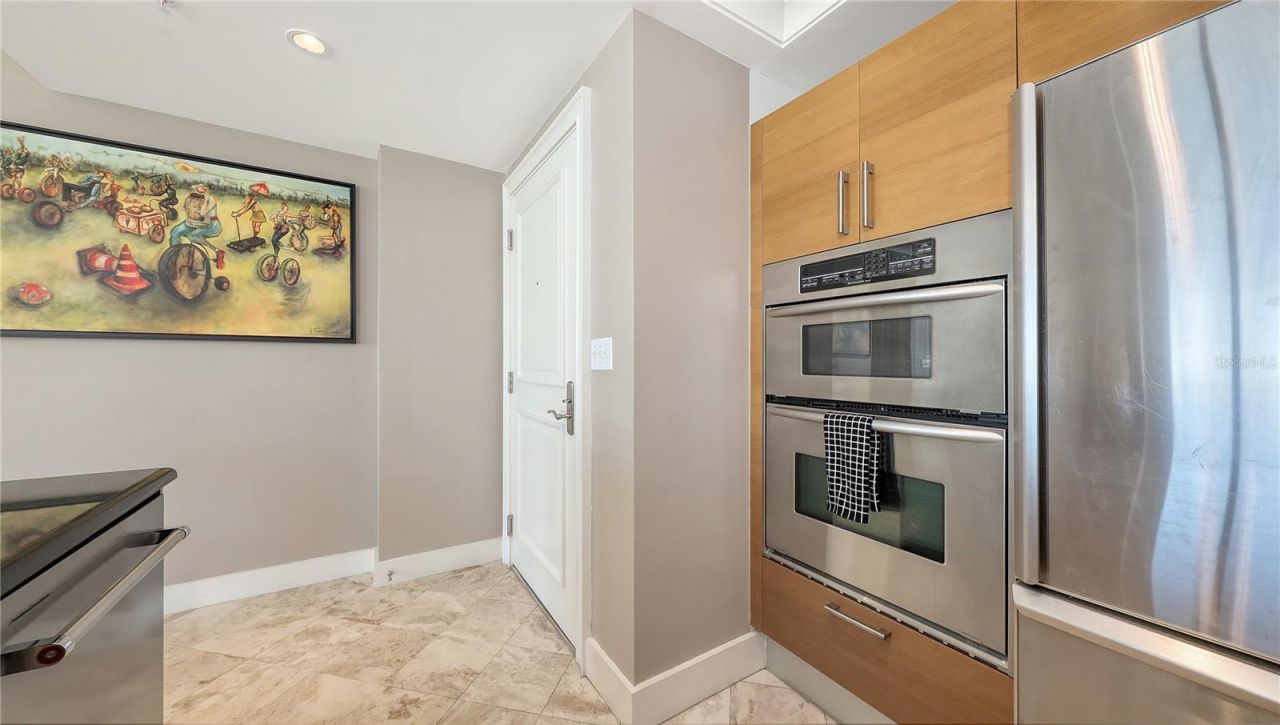 1350 Main Street, Unit 712, Sarasota, FL 34236 Photo