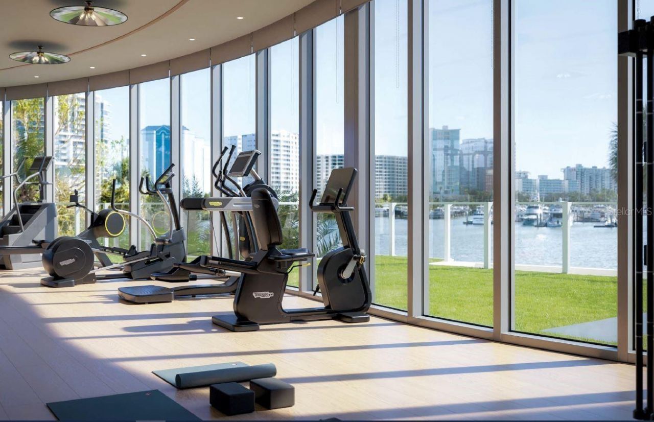 550 Golden Gate Point, Unit 404, Sarasota, FL 34236 Photo