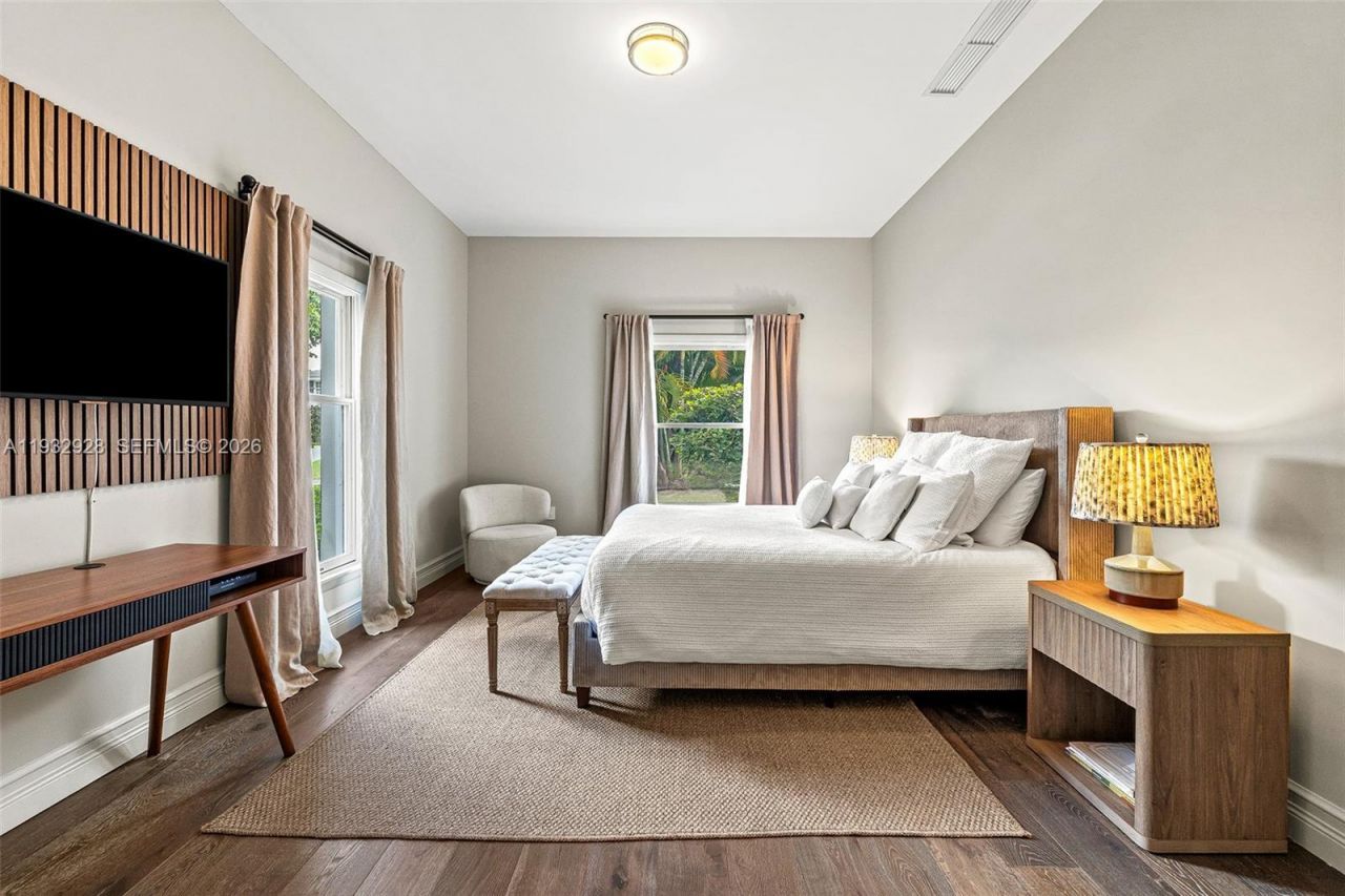 680 Buttonwood Ln , Miami, FL 33137 Photo