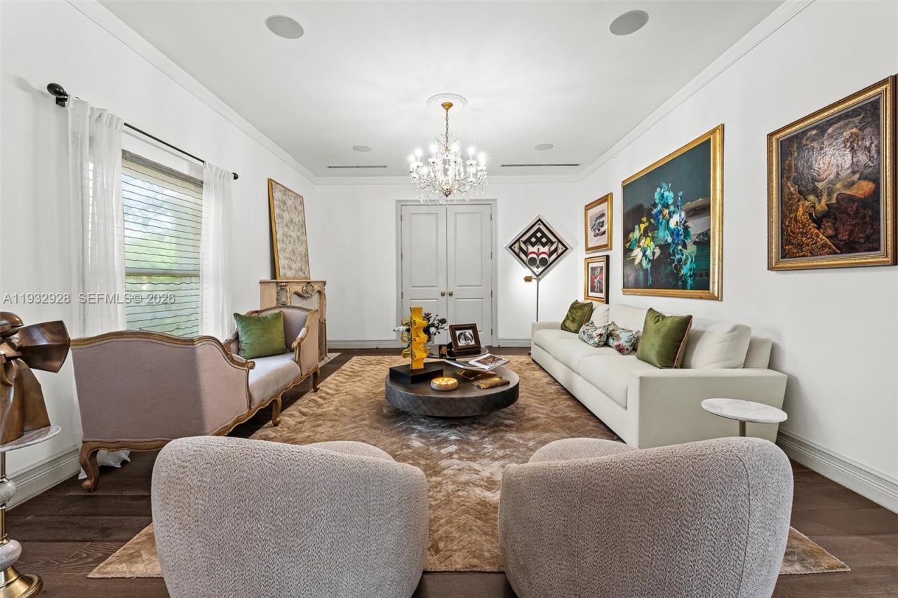 680 Buttonwood Ln , Miami, FL 33137 Photo