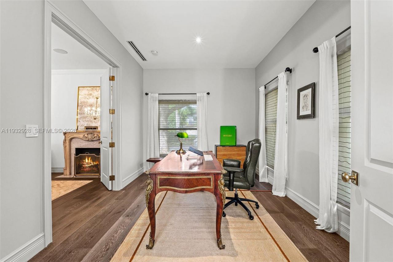 680 Buttonwood Ln , Miami, FL 33137 Photo