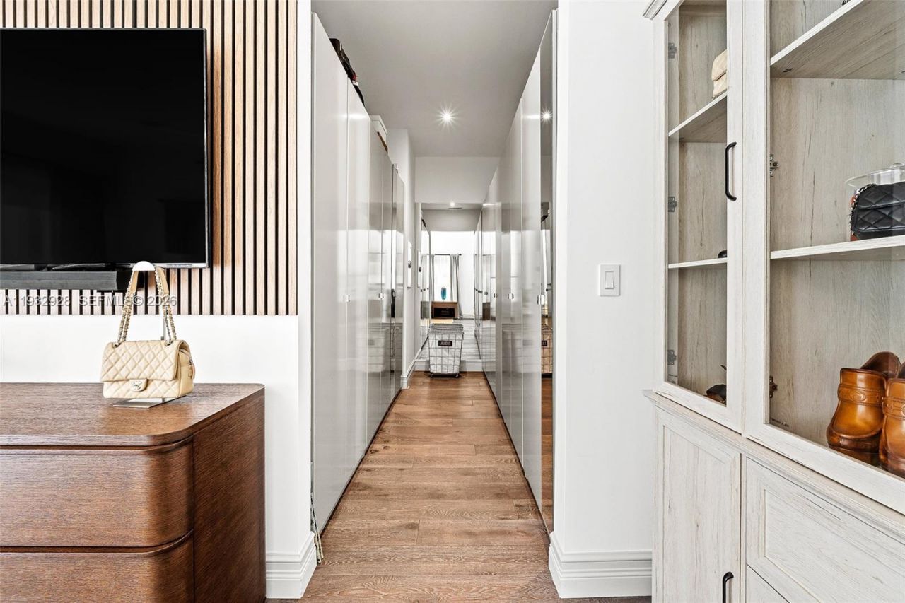 680 Buttonwood Ln , Miami, FL 33137 Photo