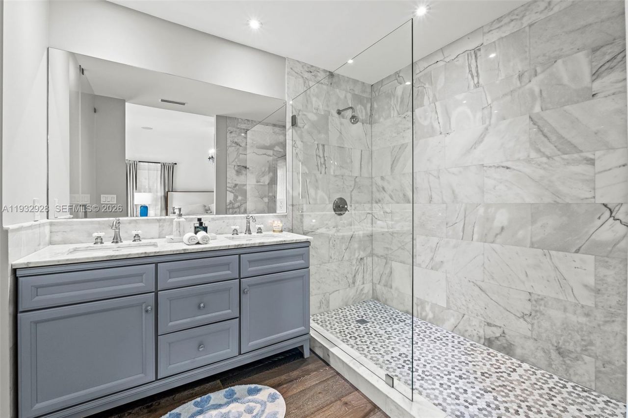 680 Buttonwood Ln , Miami, FL 33137 Photo