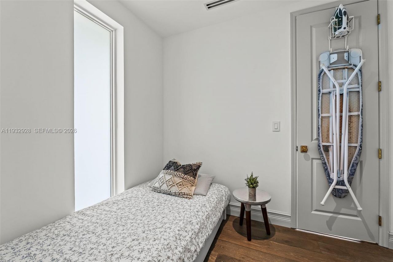 680 Buttonwood Ln , Miami, FL 33137 Photo