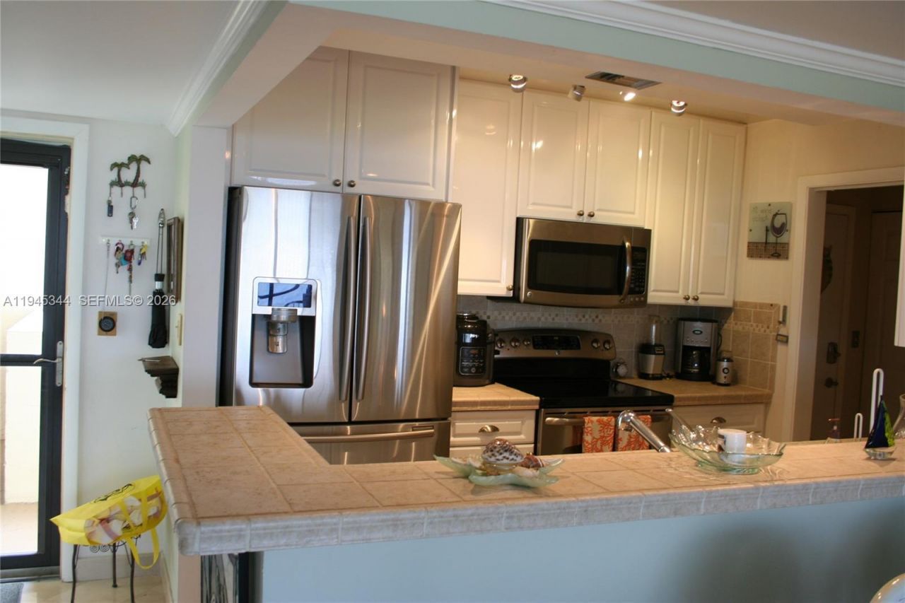 104500 Overseas Hwy, Unit A302, Key Largo, FL 33037 Photo