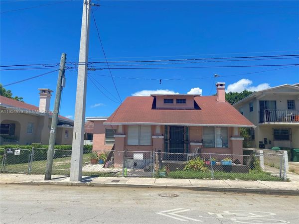 114 NW 10th Ave , Miami, FL 33128