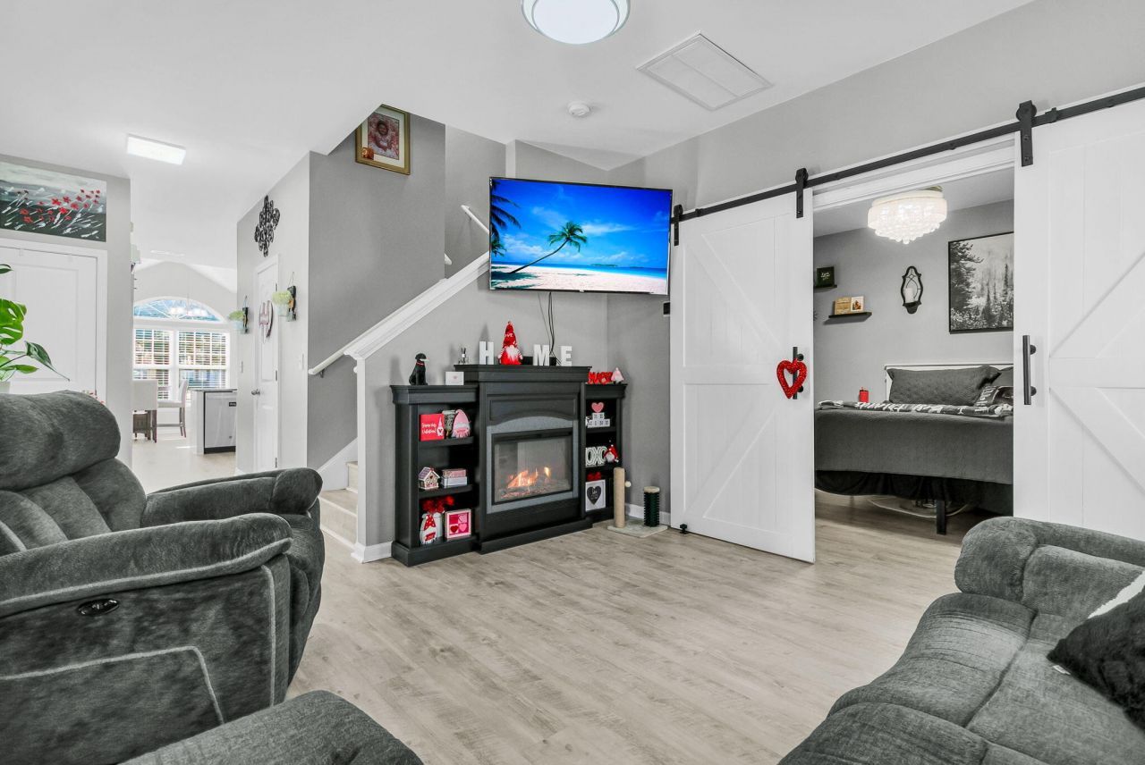 169 Grand Oaks Drive Photo 4