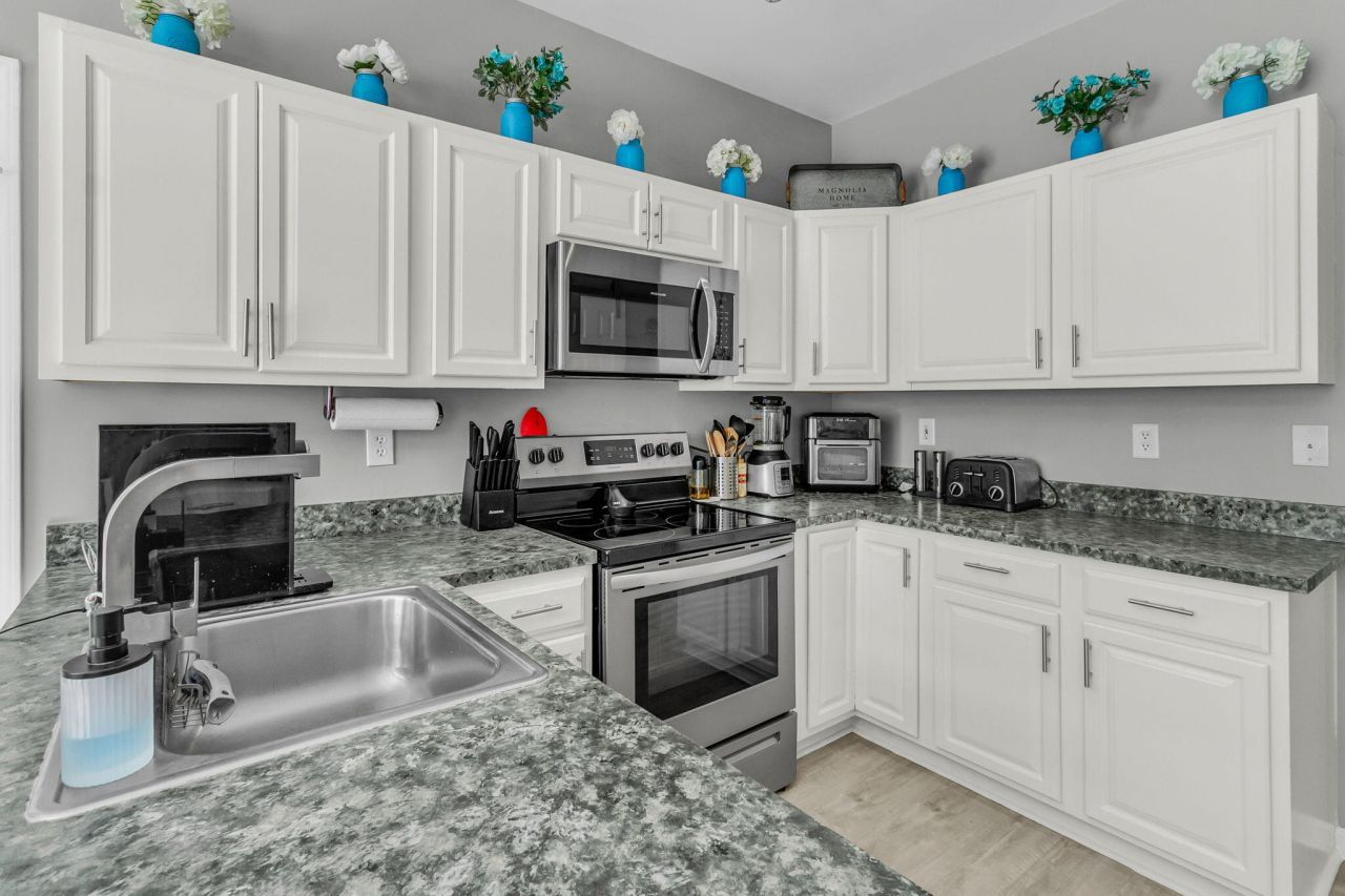 169 Grand Oaks Drive Photo 5