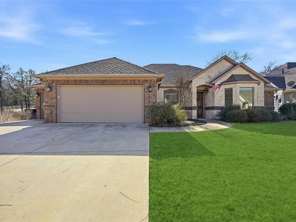 21 Lone Oak Boulevard, Pottsboro, TX 75076