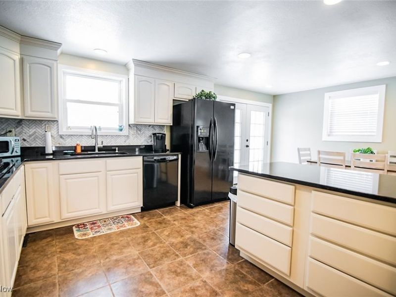 2053 Mcgill Road, Belpre, OH 45714 Photo 14