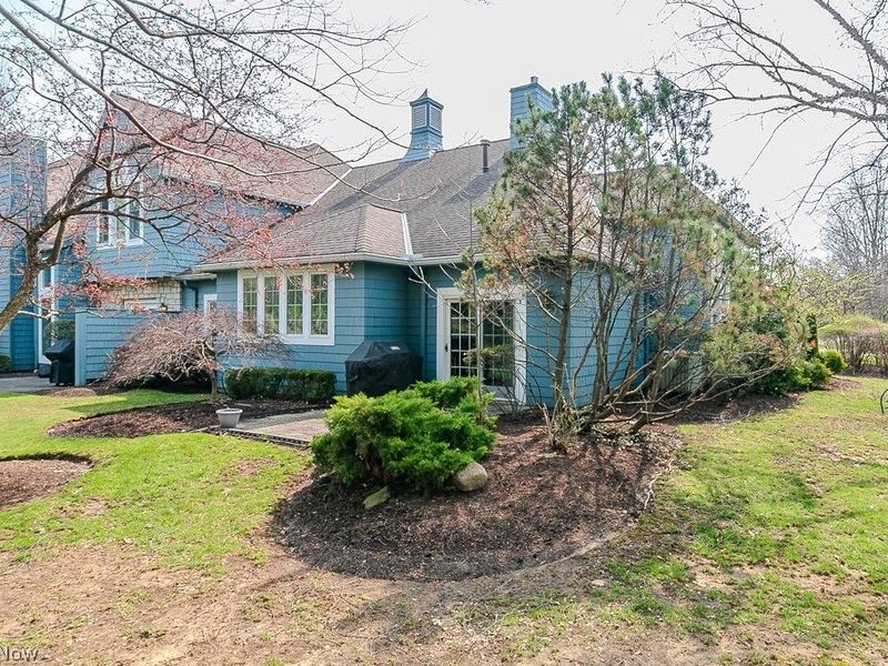 26 Haskell Drive, Bratenahl, OH 44108 Photo 4