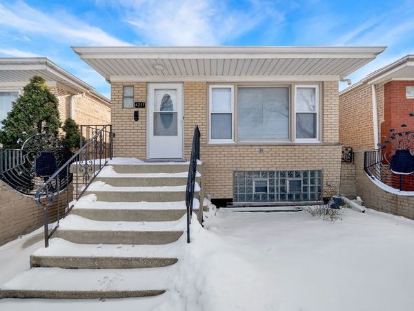 4211 W 47TH Street, Chicago, IL 60632