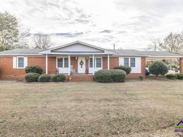 188 E Lewis Street, Cochran, GA 31014