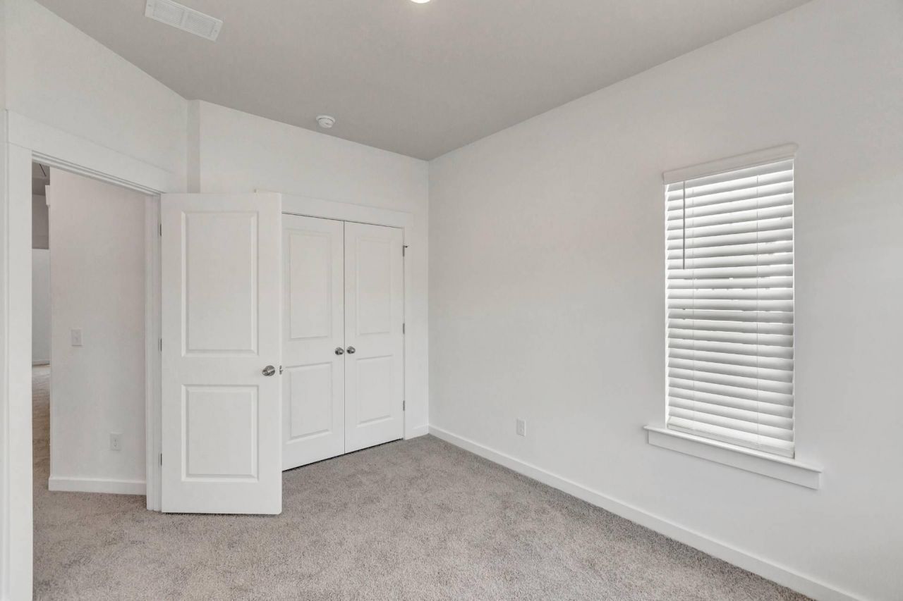 236 Somerset Acres Drive Photo 13