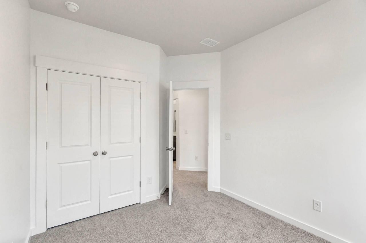 236 Somerset Acres Drive Photo 23