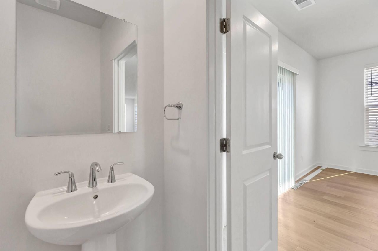 236 Somerset Acres Drive Photo 4