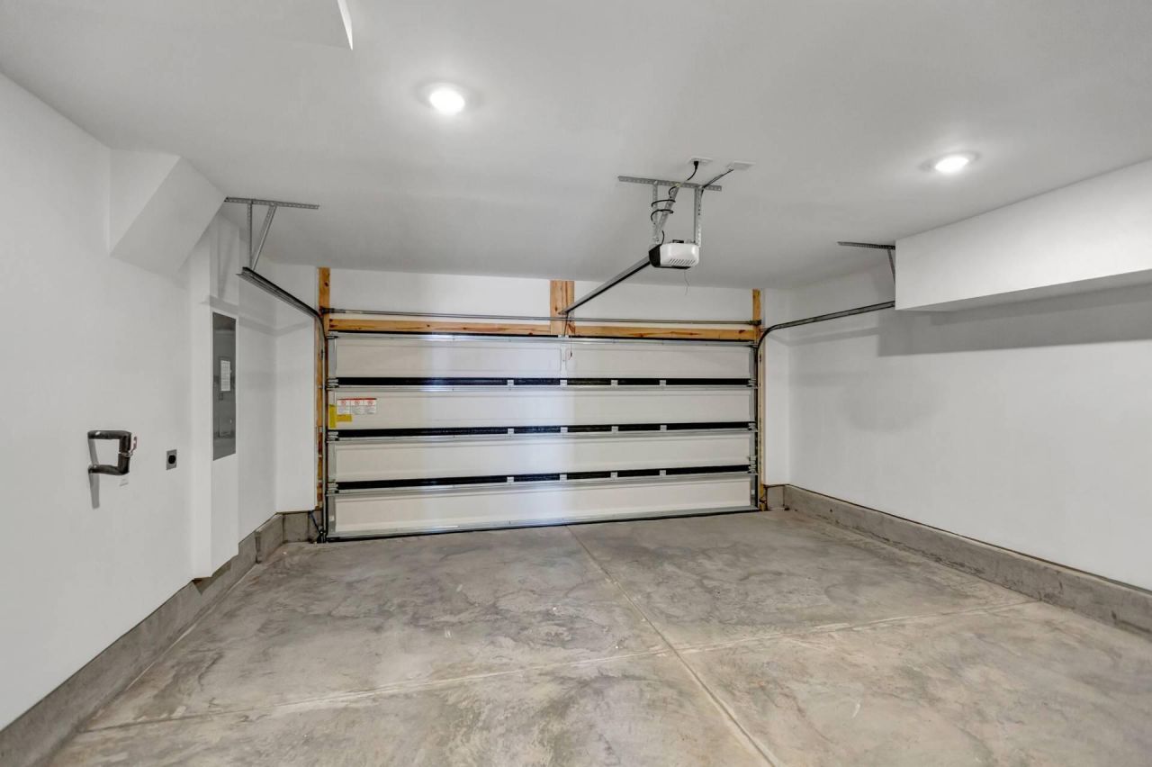 236 Somerset Acres Drive Photo 5